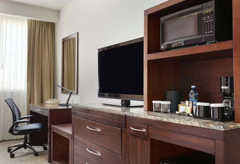 اتاق استاندارد با 2 تخت دوبل, Hilton Garden Inn Queretaro