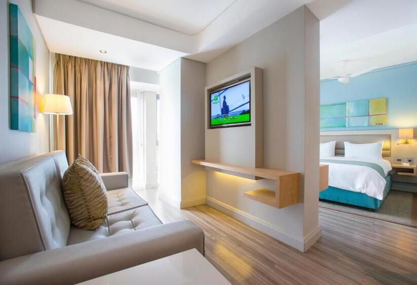 Suite Queen Bed, Holiday Inn Mauritius Mon Trésor, An Ihg