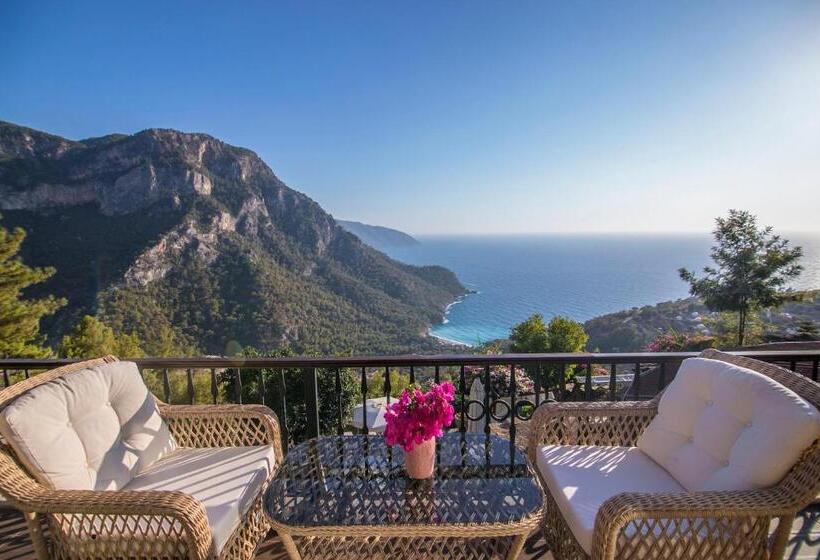Deluxe Suite Sea View, Lissiya