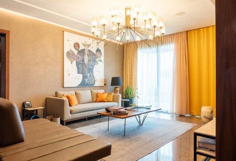 سوئیت پرزیدنت, Tasigo Eskisehir