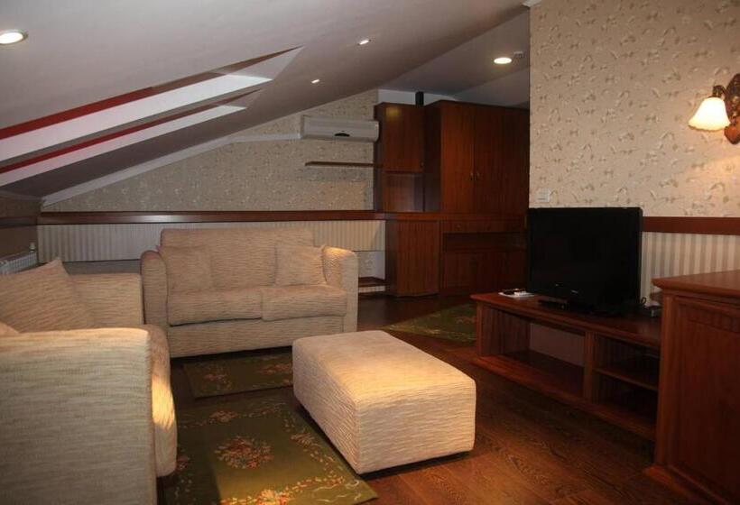 آپارتمان 1 خوابه, Vila Sigal Pogradec