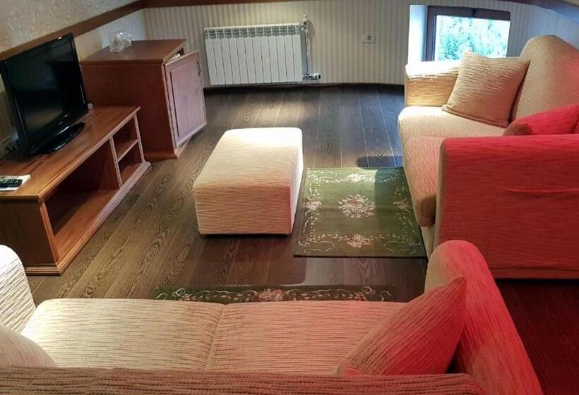 آپارتمان 1 خوابه, Vila Sigal Pogradec