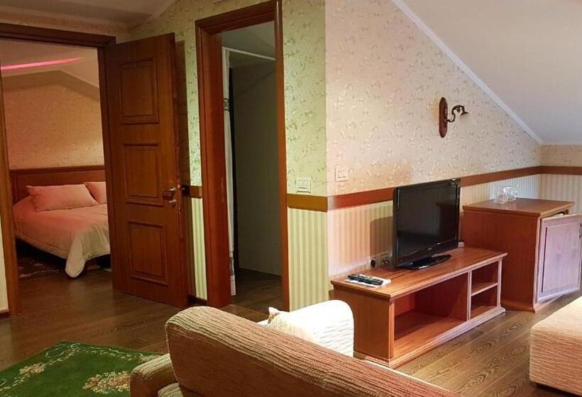 آپارتمان 1 خوابه, Vila Sigal Pogradec