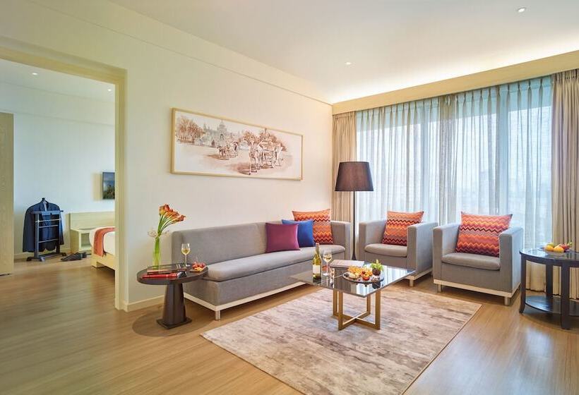 سوییت لوکس, Vivanta Kolkata Em Bypass