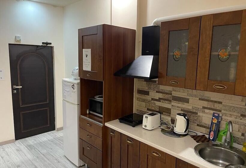 اتاق استاندارد, Yerevan Hostel