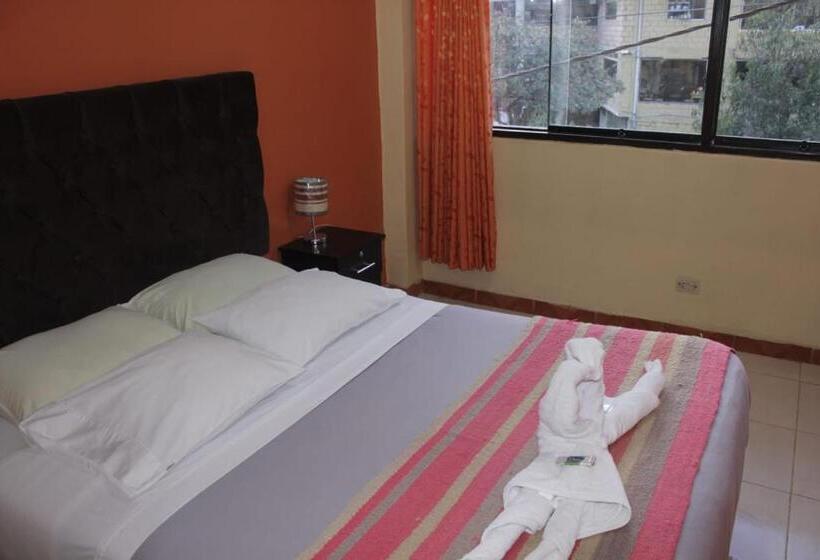 اتاق لوکس, Hostal Qorisonqo Inn Ollantaytambo