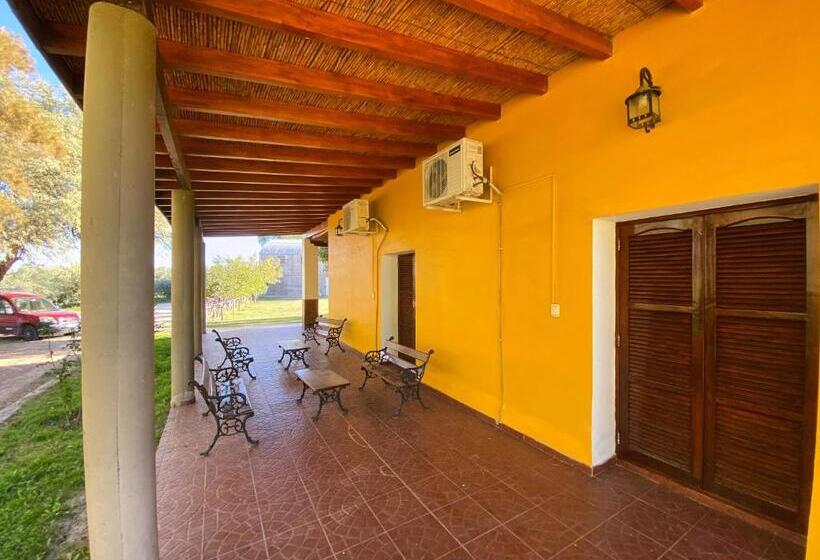 اتاق لوکس خانوادگی, Hostal Lo De Ramona