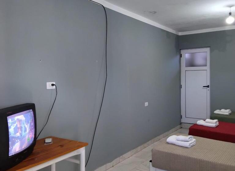 اتاق ساده سه‌ نفره, Hostal Lo De Ramona
