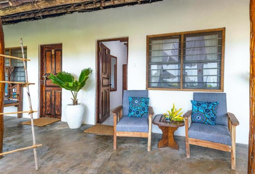 اتاق استاندارد با چشم‌انداز دریا, Poa Poa Bungalows