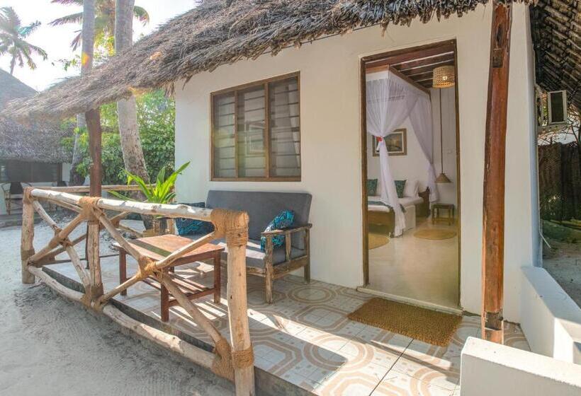 بانگلوی استاندارد با چشم‌انداز دریا, Poa Poa Bungalows