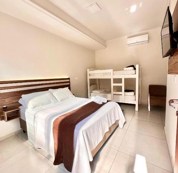 اتاق استاندارد چهار تخته, Pousada Villa Vantino