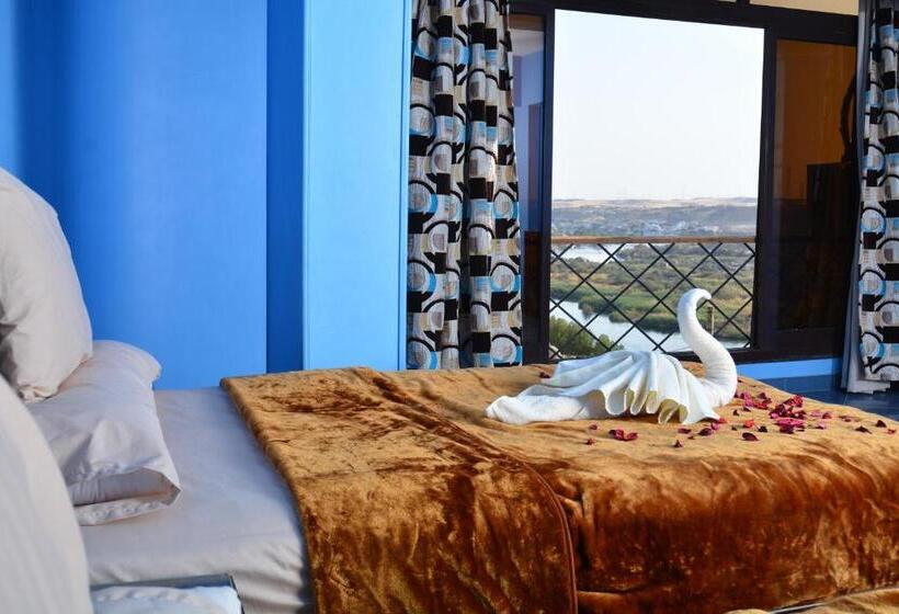 اتاق لوکس با چشم‌انداز دریا, Aswan Nile Palace