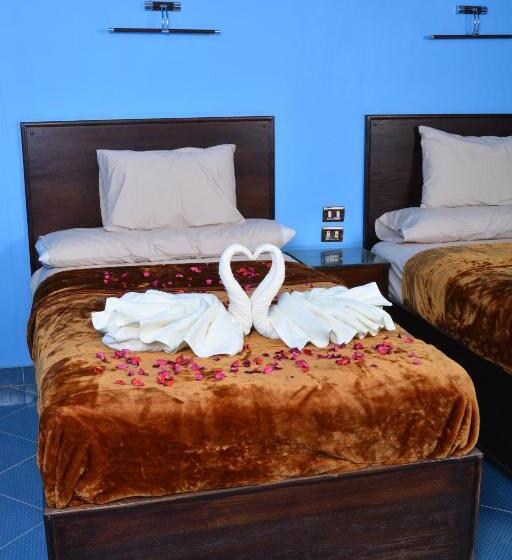 اتاق لوکس با چشم‌انداز دریا, Aswan Nile Palace