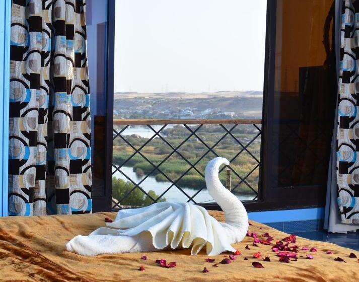 اتاق لوکس با چشم‌انداز دریا, Aswan Nile Palace