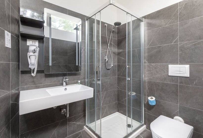 اتاق استاندارد, B&b Hotel Pomezia Roma