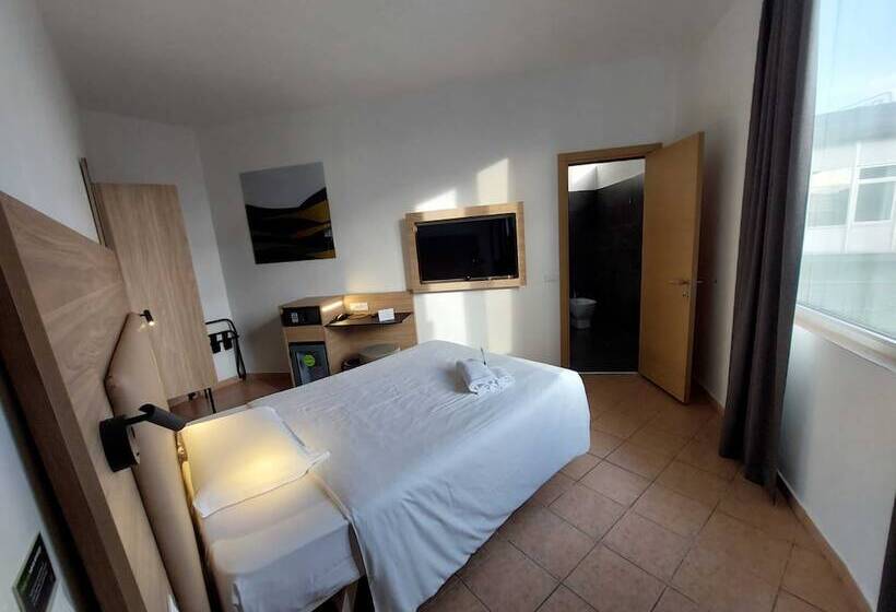 اتاق سوپریور یک تخته, B&b Hotel Pomezia Roma