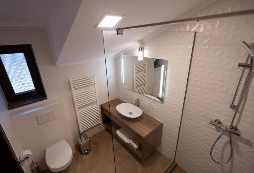 اتاق استاندارد, Pensiunea White Residence