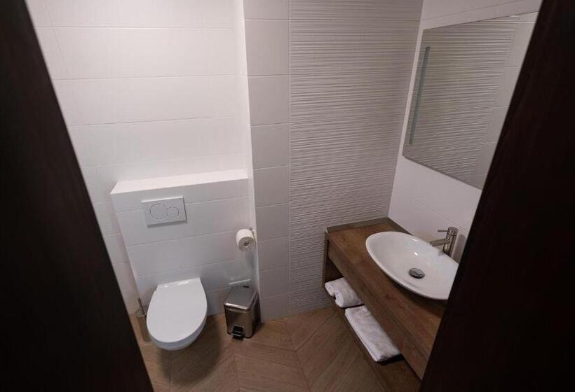 اتاق استاندارد, Pensiunea White Residence