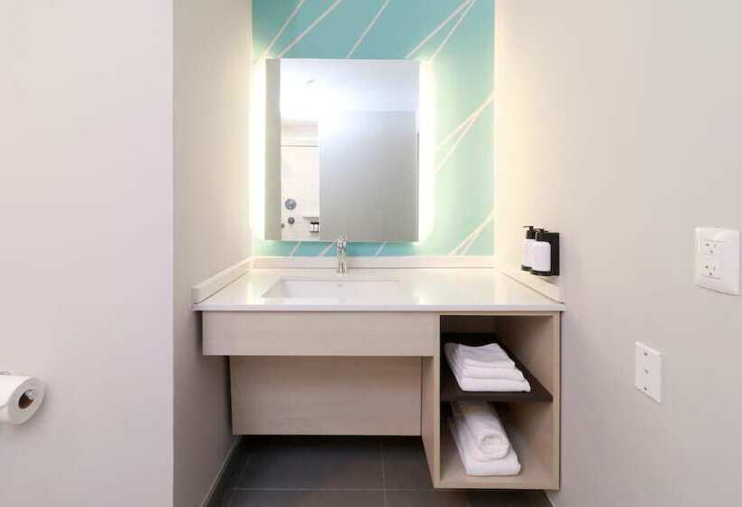اتاق استاندارد, Avid Hotels   Tijuana   Otay, An Ihg