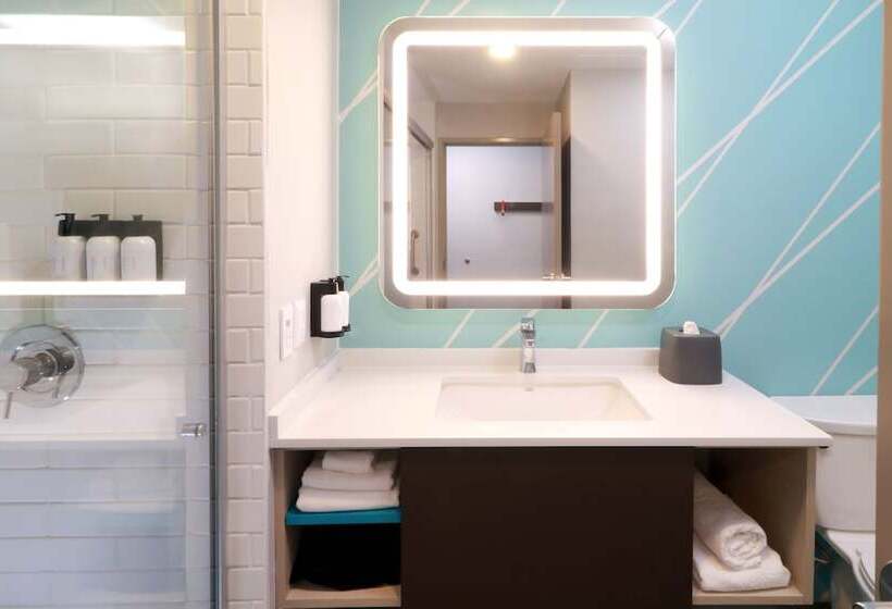 اتاق استاندارد, Avid Hotels   Tijuana   Otay, An Ihg