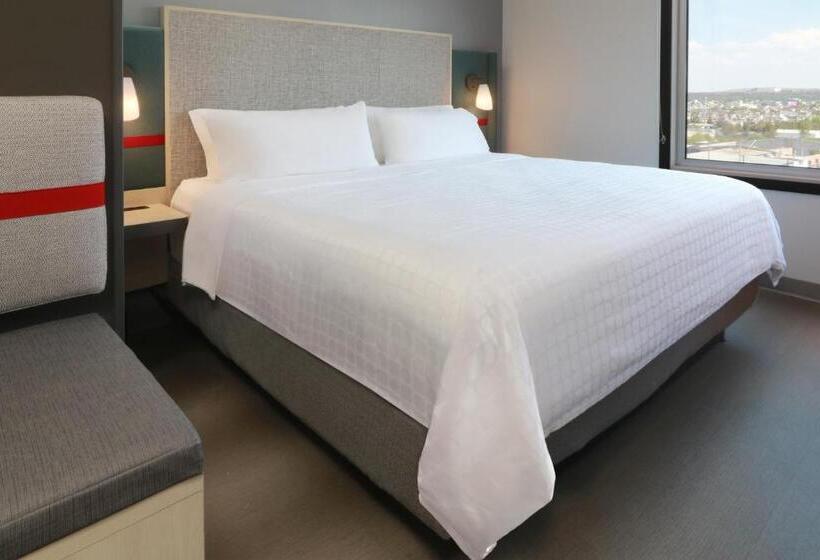 اتاق استاندارد با تخت بزرگ, Avid Hotels   Tijuana   Otay, An Ihg