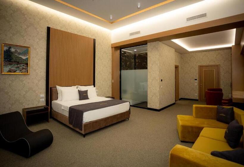 سوئیت با تخت بزرگ, Deluxe Resort And Spa
