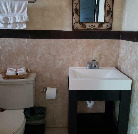 سوییت جونیور با چشم‌انداز استخر, Carasol Villas Y Suites Privadas