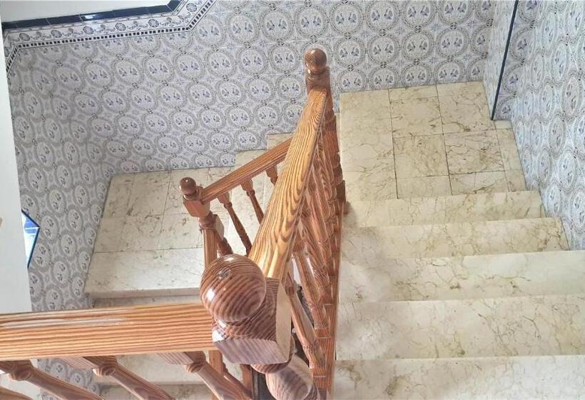 اتاق استاندارد با سرویس بهداشتی مشترک, Vacansis Habitaciones De Hostal A Primera Linea De Playa En Cullera