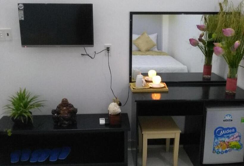 اتاق استاندارد چهار تخته, Phuc Hau