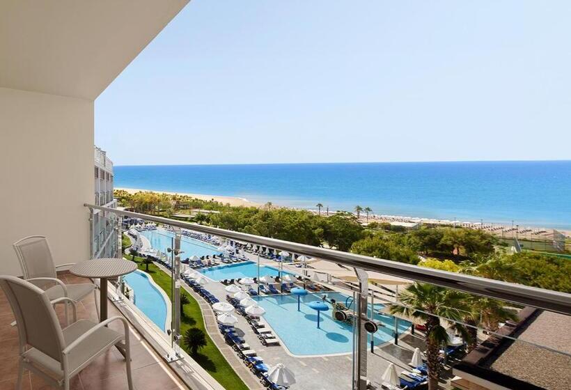سوییت خانوادگی, Akra Sorgun Tui Blue Sensatori