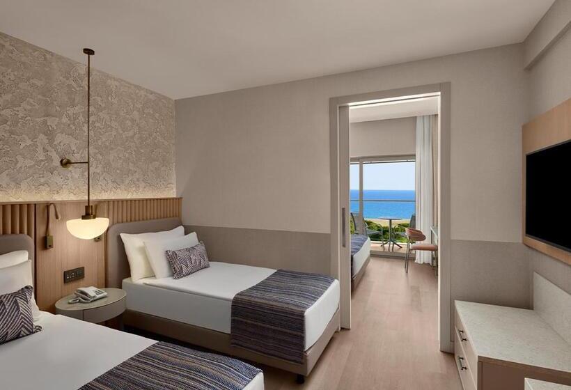 سوییت خانوادگی, Akra Sorgun Tui Blue Sensatori