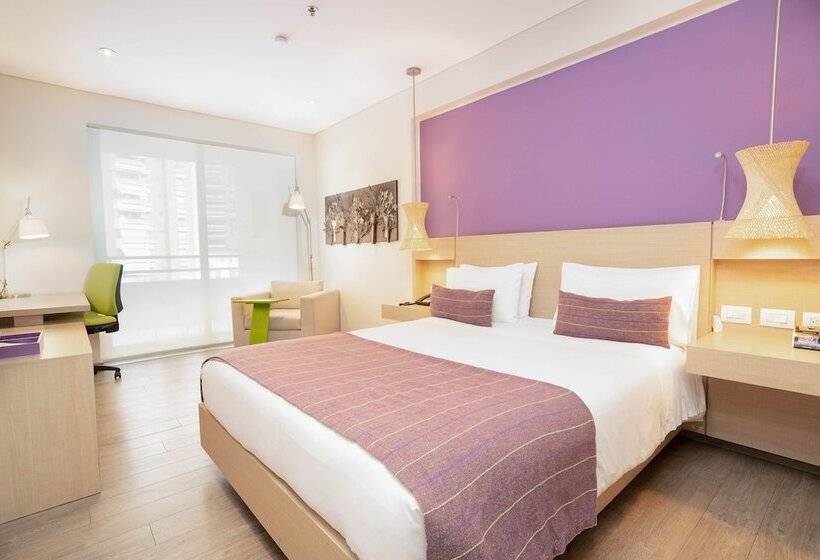 Standart Oda, Bari Bucaramanga