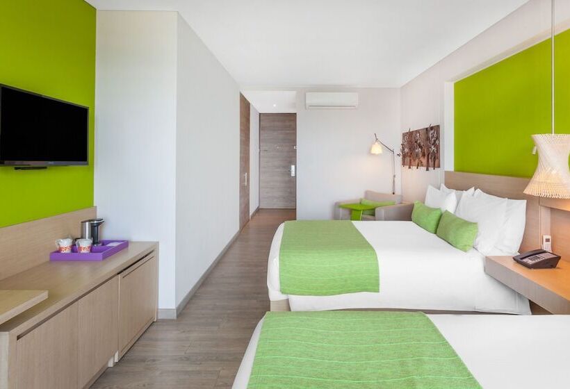 Standart Oda, Bari Bucaramanga