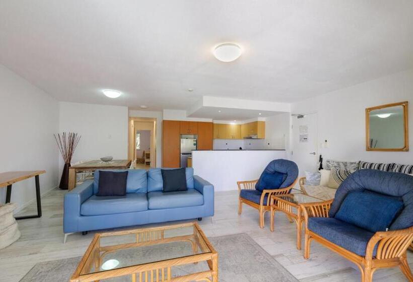 2 Bedroom Apartment, Lennox Beach Resort