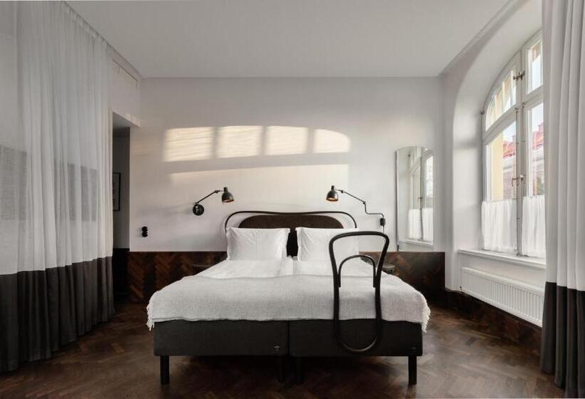 Habitación Deluxe Cama King, Miss Clara By Nobis Stockholm A Member Of Design S