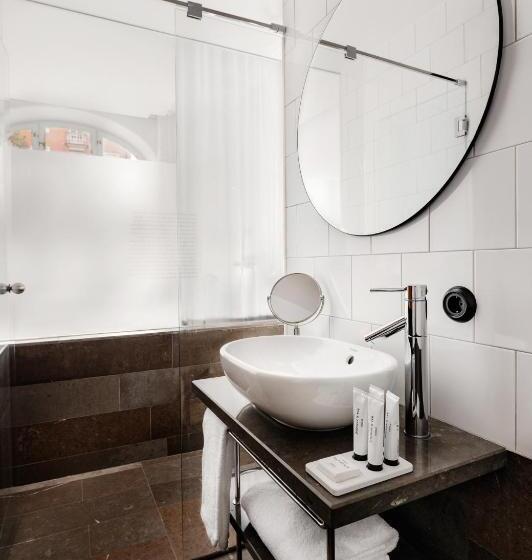 디럭스 스위트 킹 침대, Miss Clara By Nobis, Stockholm, A Member Of Design Hotels™