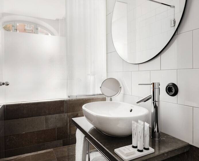 스탠다드 룸 더블 침대, Miss Clara By Nobis, Stockholm, A Member Of Design Hotels™