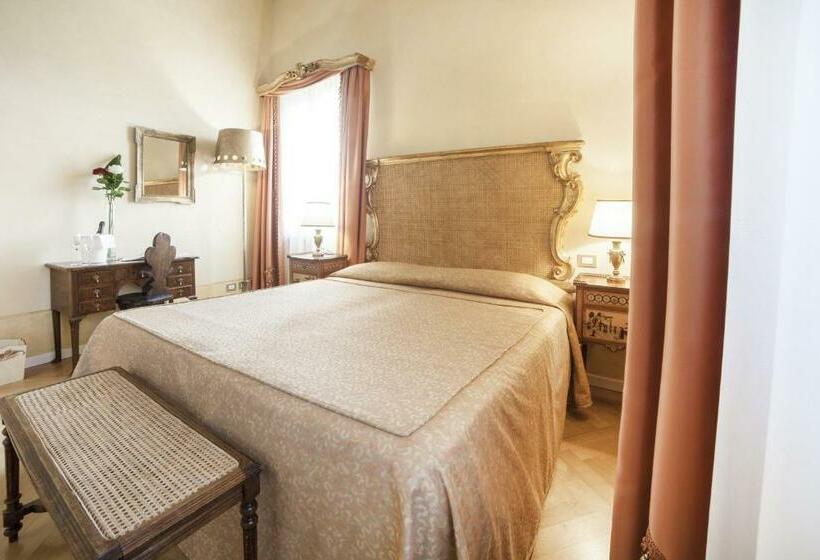 Quarto clássico, Relais Fra' Lorenzo