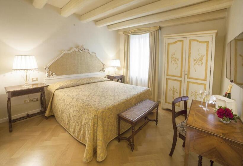 Quarto superior, Relais Fra' Lorenzo