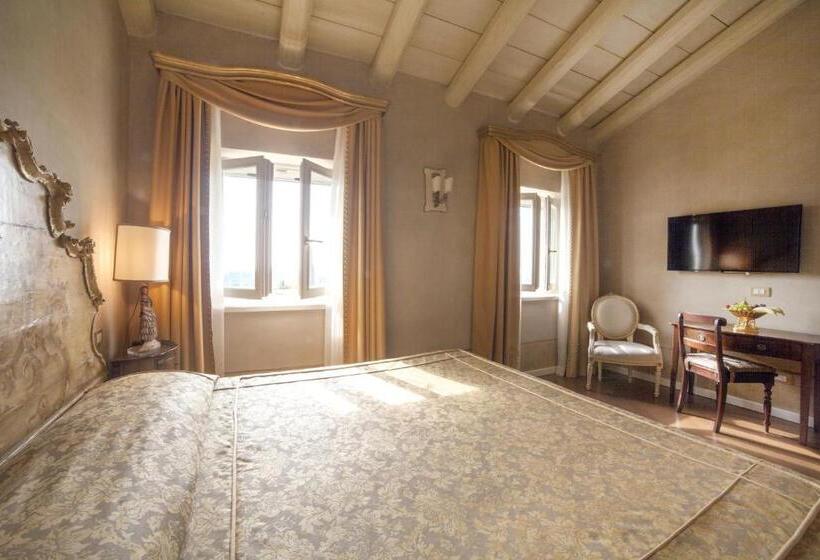 Suite Ejecutiva, Relais Fra' Lorenzo