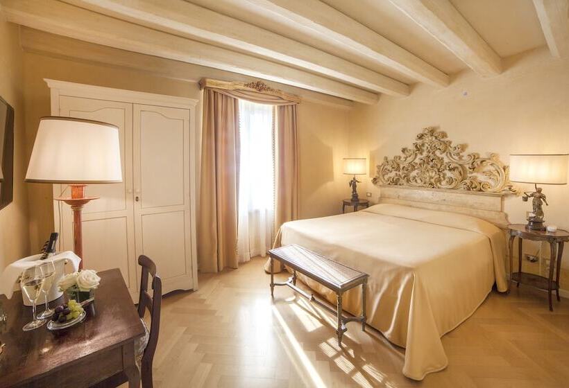 Quarto superior, Relais Fra' Lorenzo