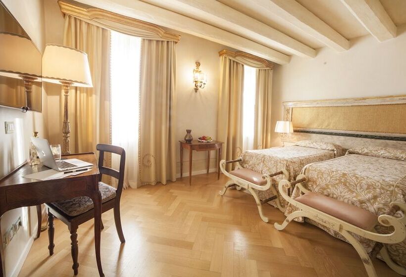 Quarto superior, Relais Fra' Lorenzo