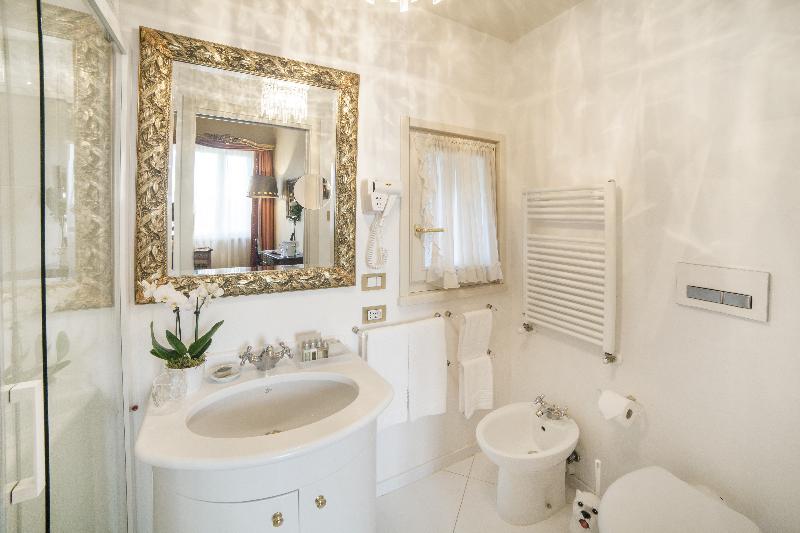 اتاق کلاسیک, Relais Fra' Lorenzo