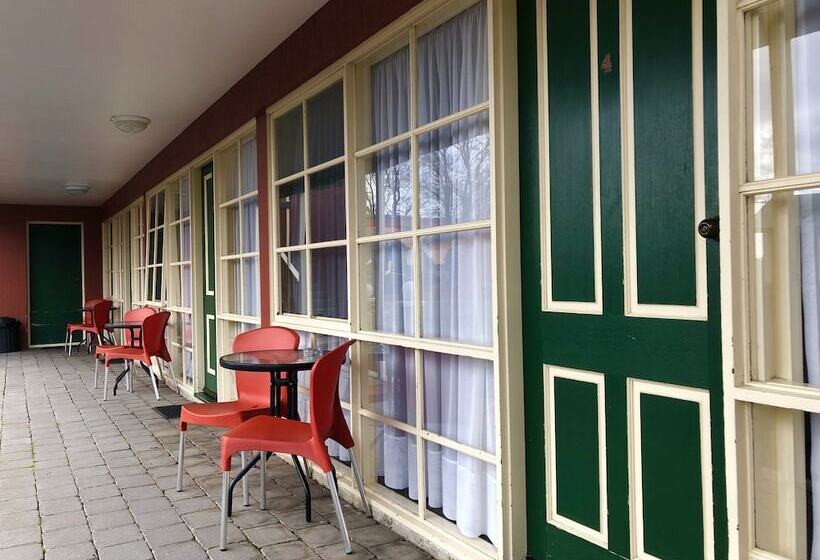 اتاق استاندارد, Sheffield Motor Inn
