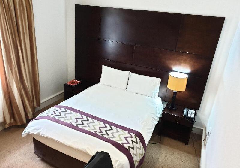 آپارتمان 3 خوابه, Sheffield Motor Inn