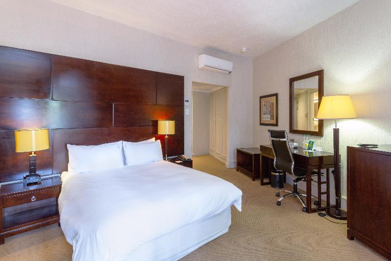 آپارتمان 3 خوابه, Sheffield Motor Inn