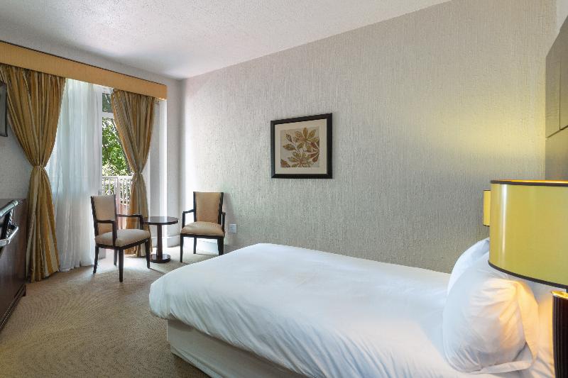 آپارتمان 3 خوابه, Sheffield Motor Inn