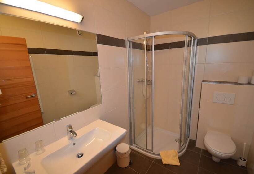 اتاق استاندارد, Traube