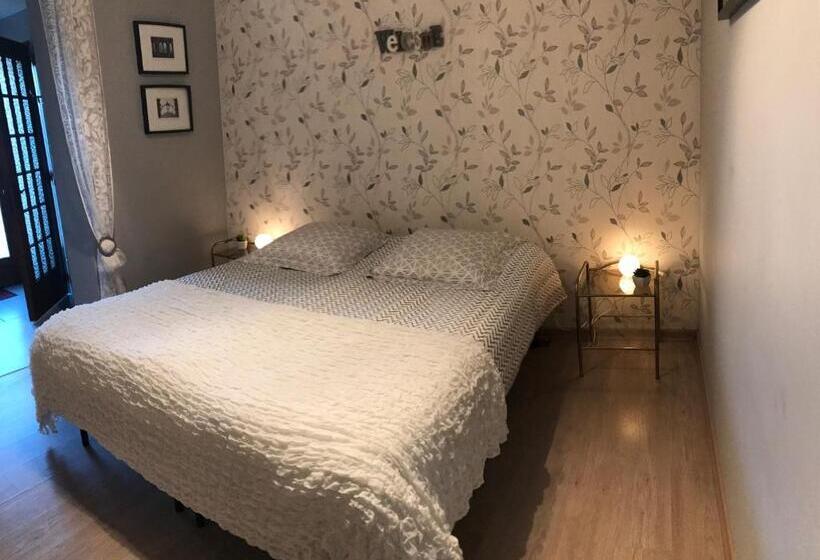 اتاق استاندارد با تخت بزرگ, B&b La Grande Dame