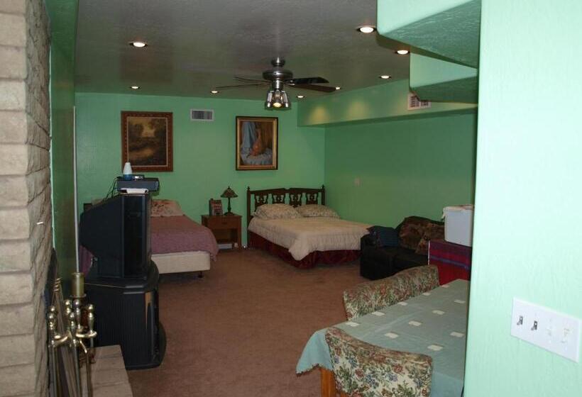 سوییت خانوادگی, Chisolm Trail Villa